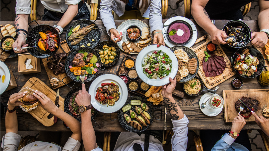 Välkommen till vår Dining Lounge! Välkommen till vår Dining Lounge!