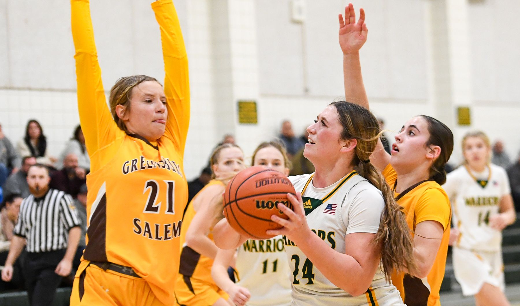Penn-Trafford stayed undefeated with a 57-31 win over Greensburg Salem. (Photo by www.westernpasports.com)