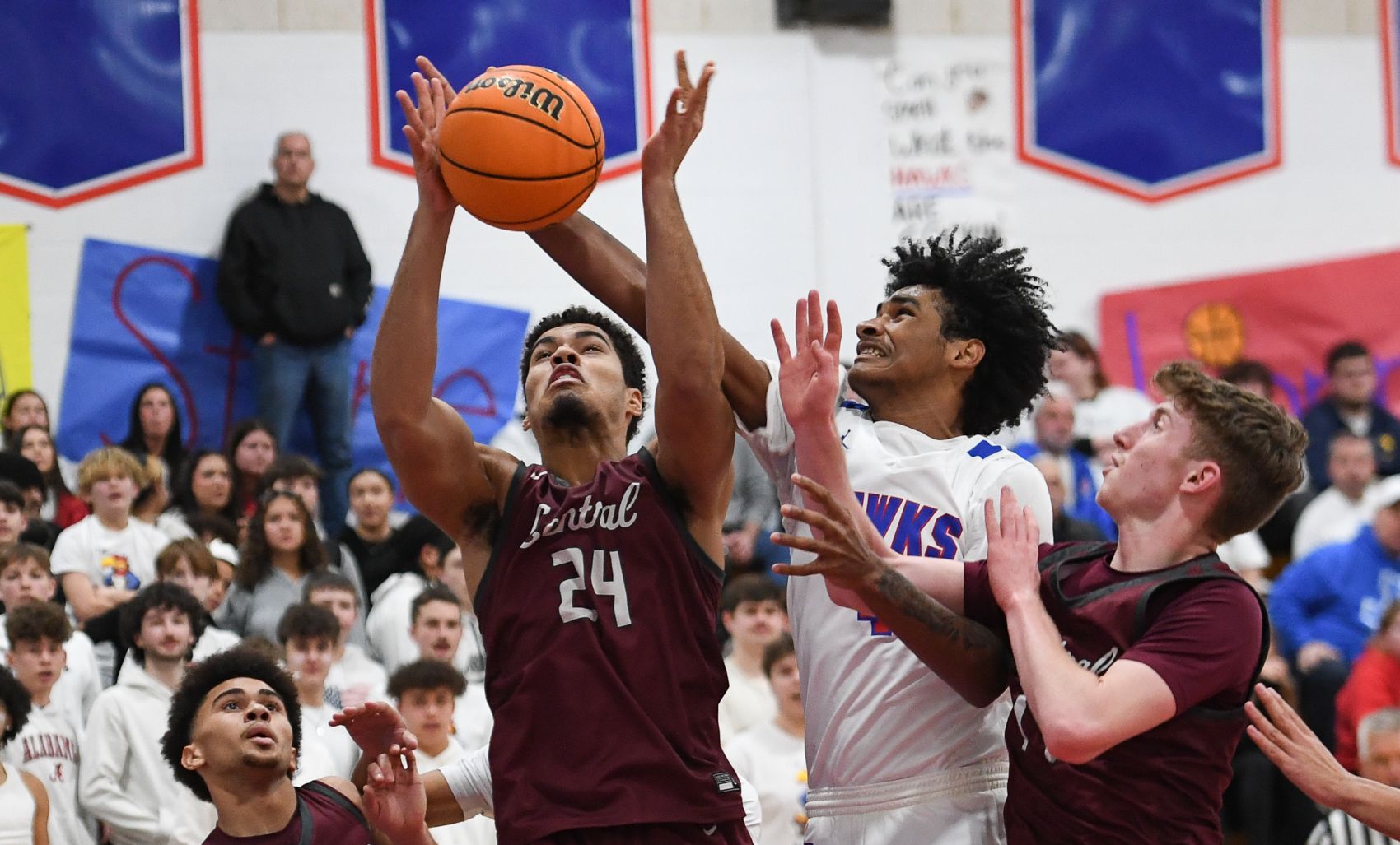The Greensburg Central Catholic boys received the top seed in Class 2A while Jeannette was seeded third. (Photo by www.westernpasports.com)