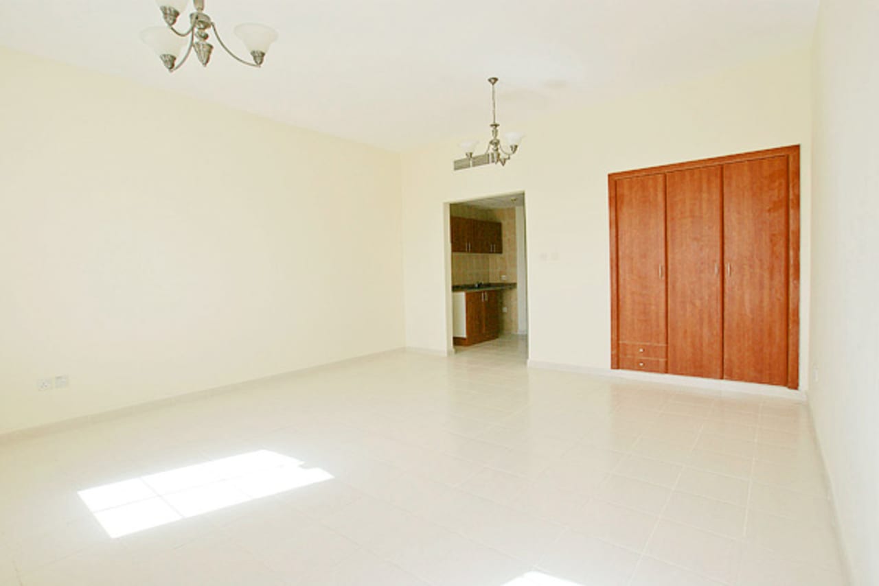 41m2 Studio apartment in Dubai International City — photo 4
