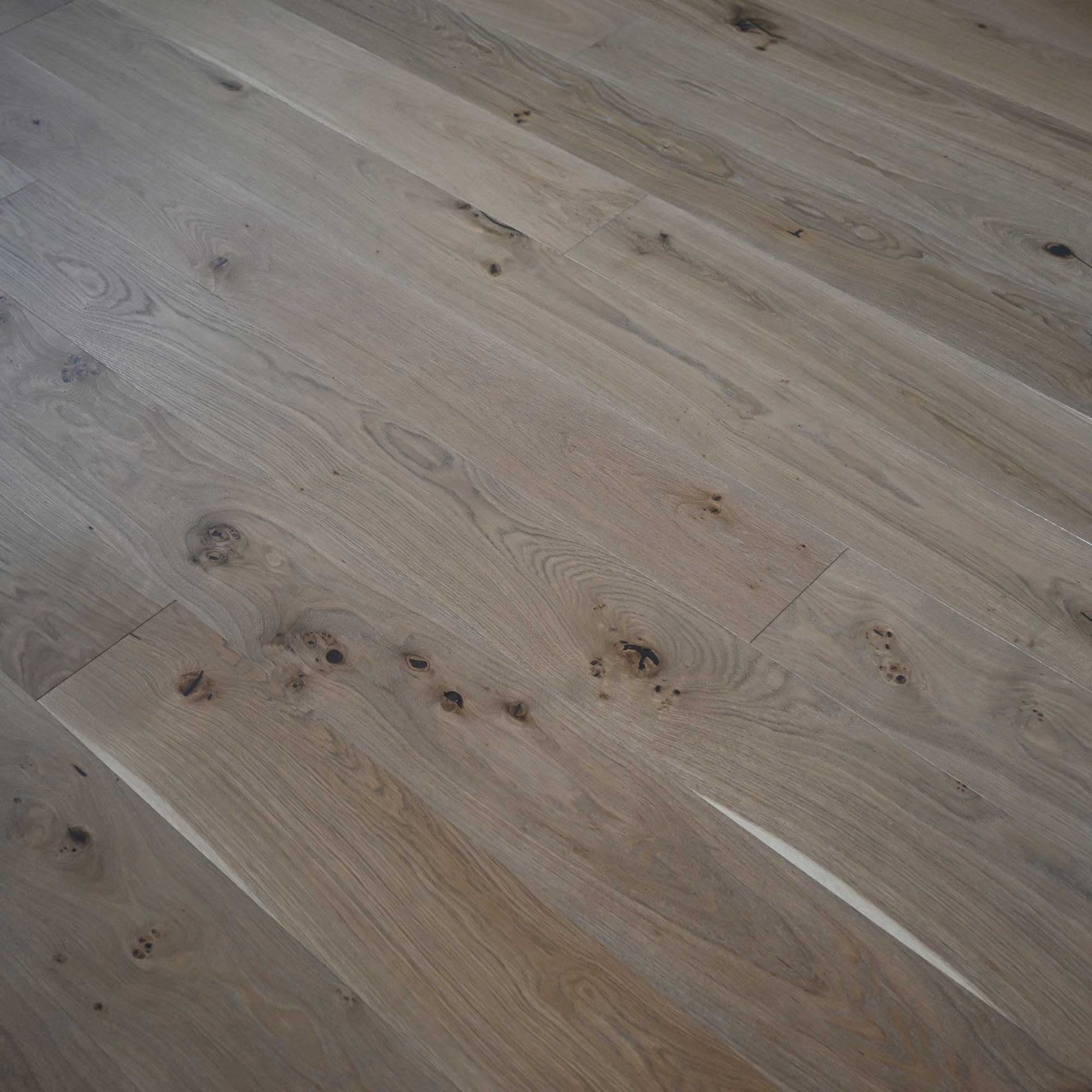 Blockley Light Smoked Oak Brushed UV Oiled Hardwood Flooring - Image 2