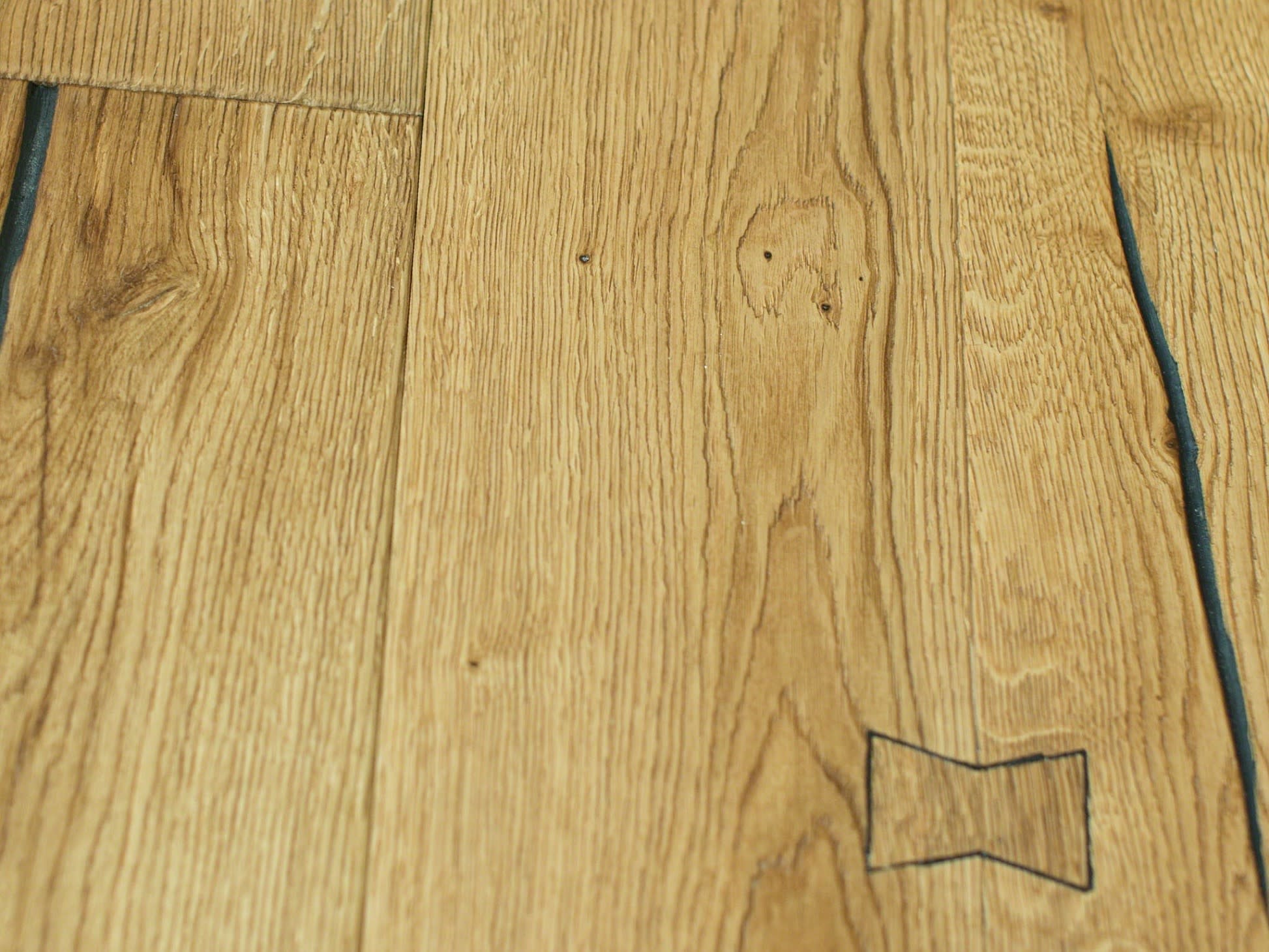 Battersea Oak Natural Oiled Heavy Distressed Brushed 290mm Hardwood Flooring - Image 3