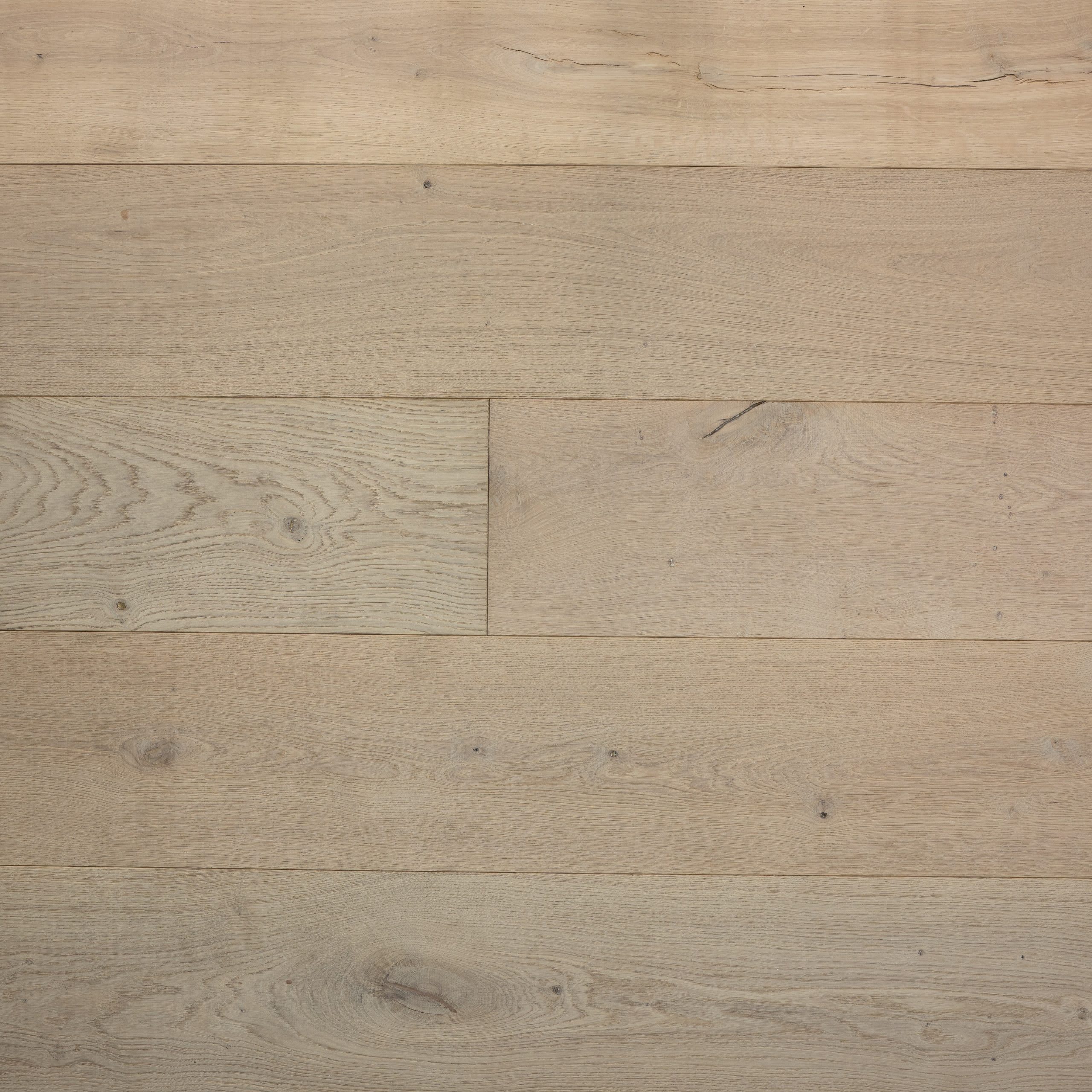 Doune Rustic Oak Brushed & Matt Lacquered Hardwood Engineered Wood Flooring - Image 4