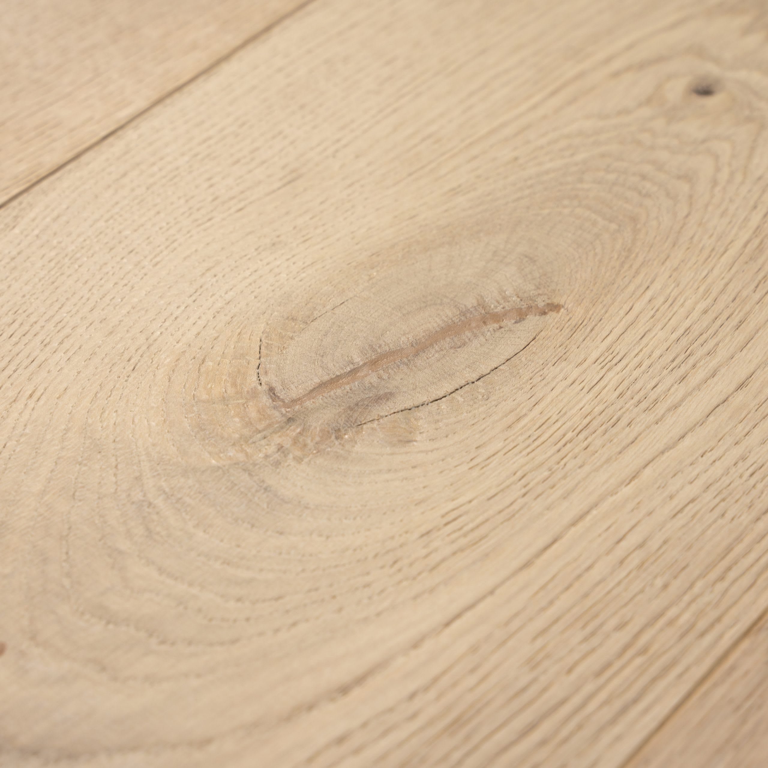 Doune Rustic Oak Brushed & Matt Lacquered Hardwood Engineered Wood Flooring - Image 6