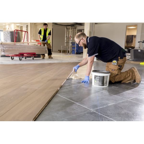 Bona Titan Reactive Silane Wood Flooring Adhesive - Image 2