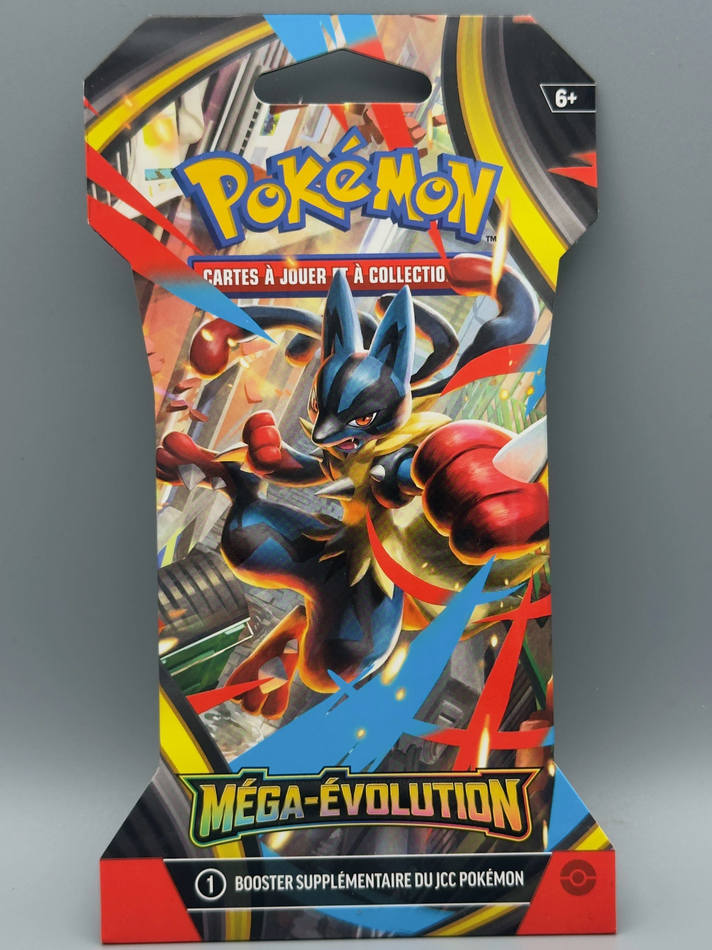 Booster blister Méga-Évolution, illustration de Lucario