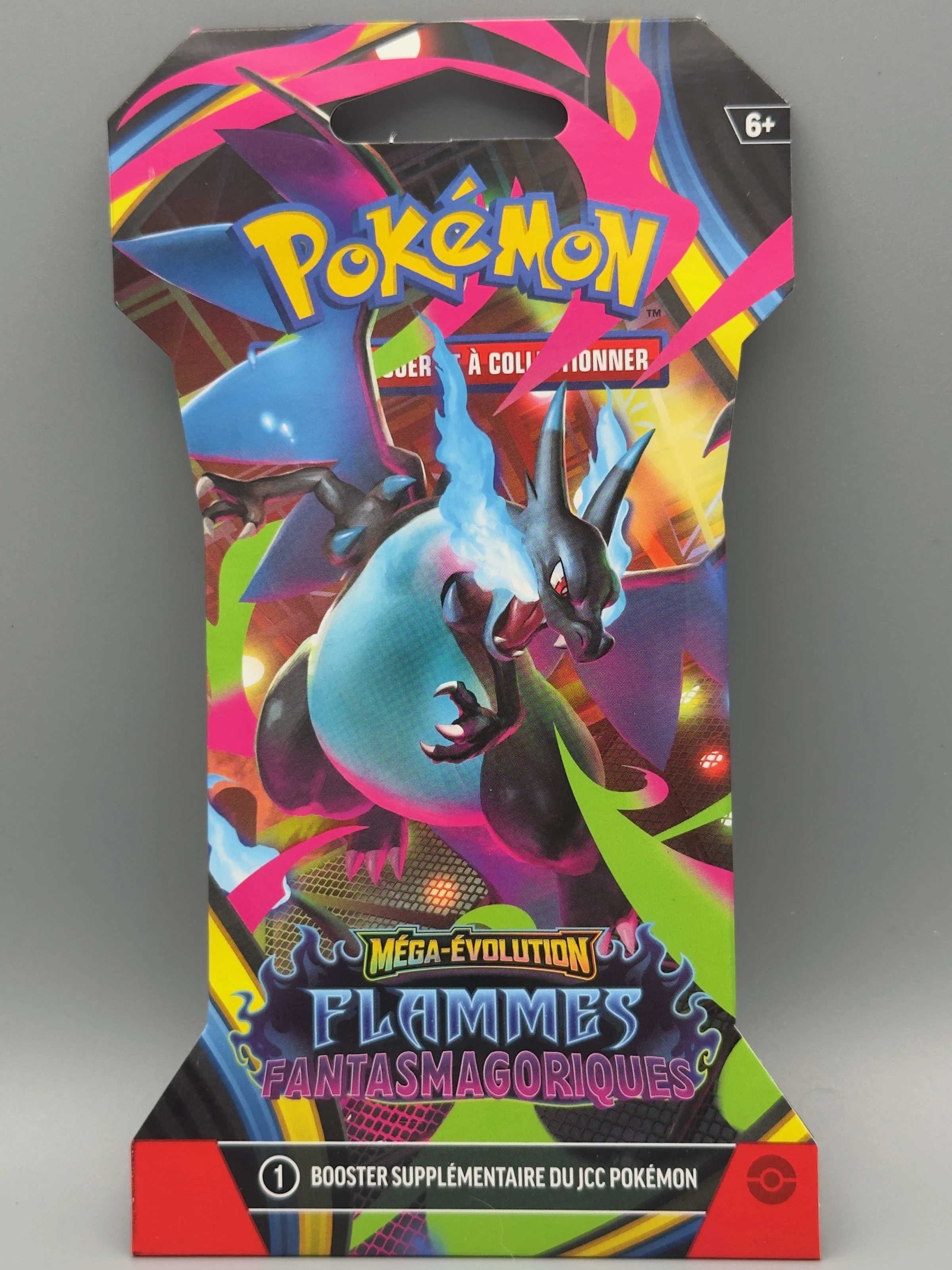 Booster blister Flammes Fantasmagoriques, illustration de Méga-Dracaufeu X