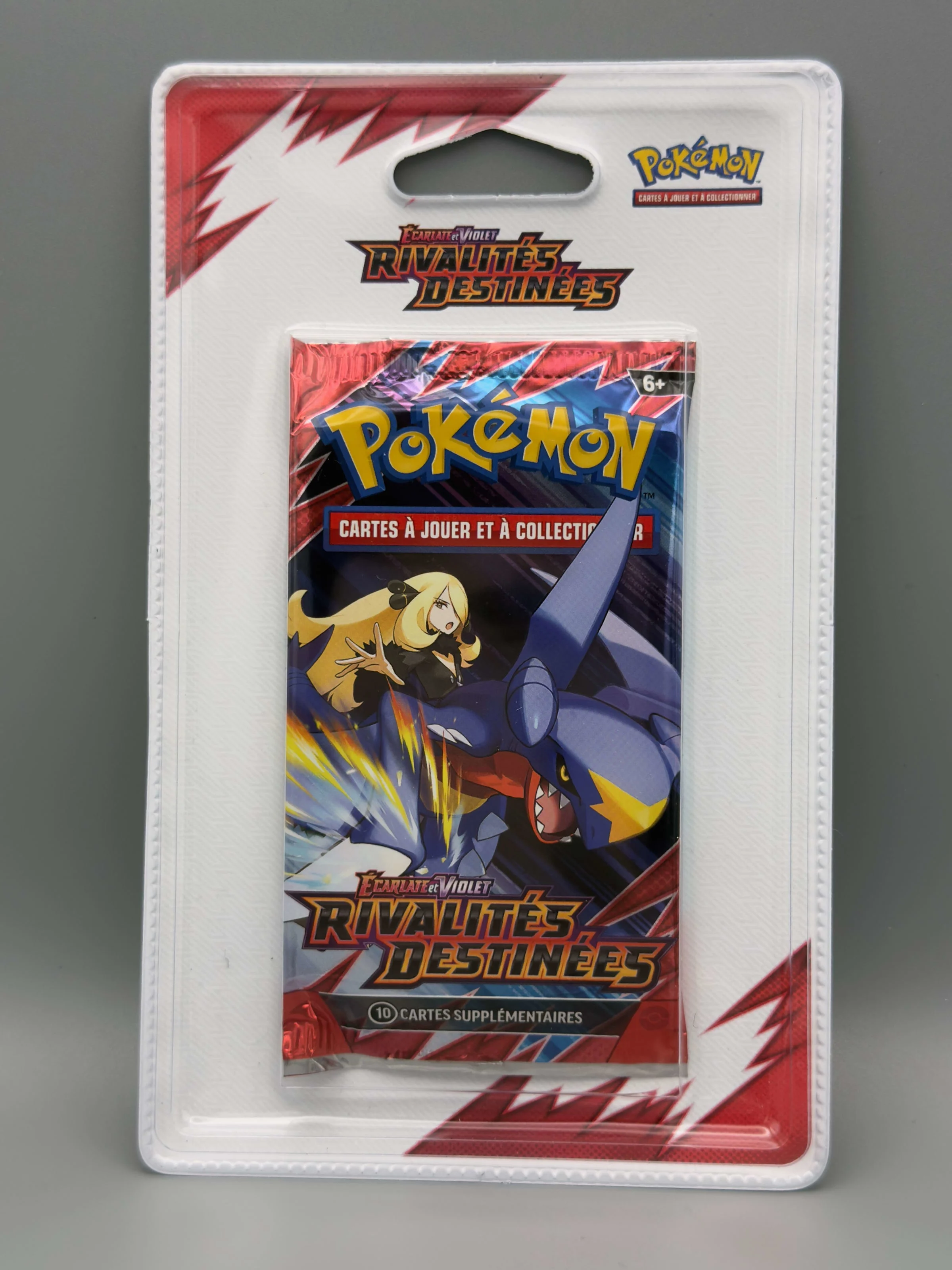 Booster blister Rivalités Destinées, illustration de Cynthia & Carchacrok