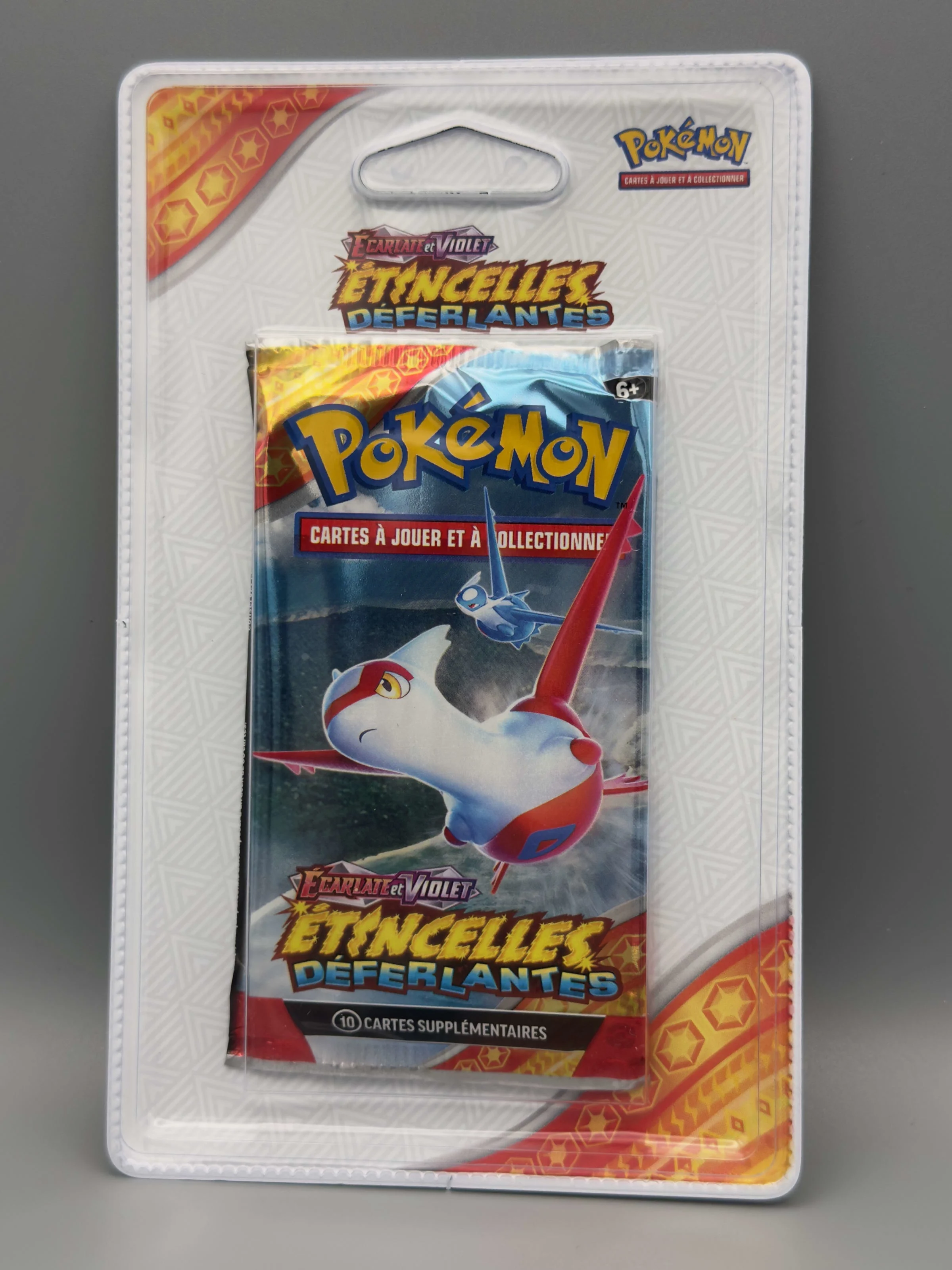 Booster blister Étincelles Déferlantes, illustration de Latias & Latios