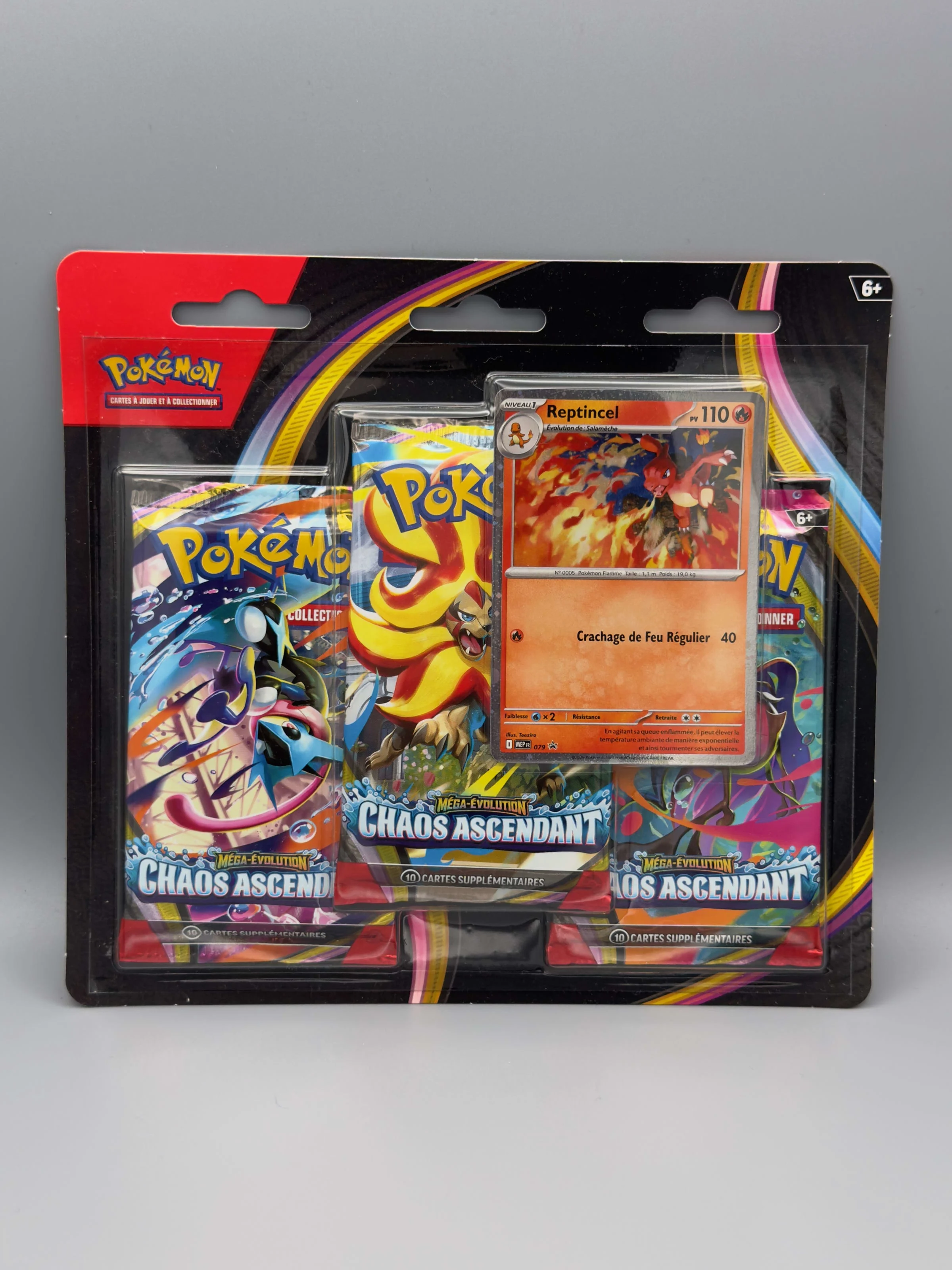 Tripack Chaos Ascendant avec une carte promo de Reptincel