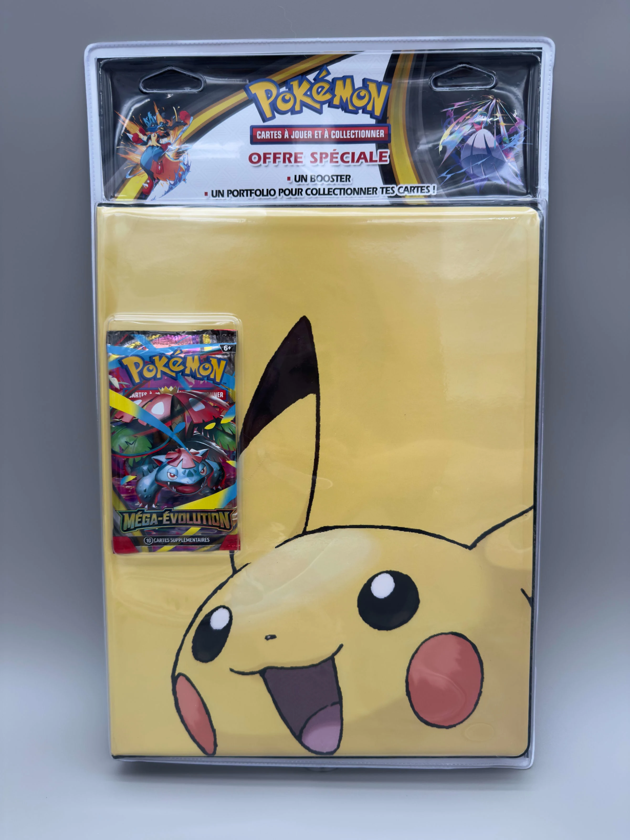 Portfolio Pikachu + Booster Méga-Évolution