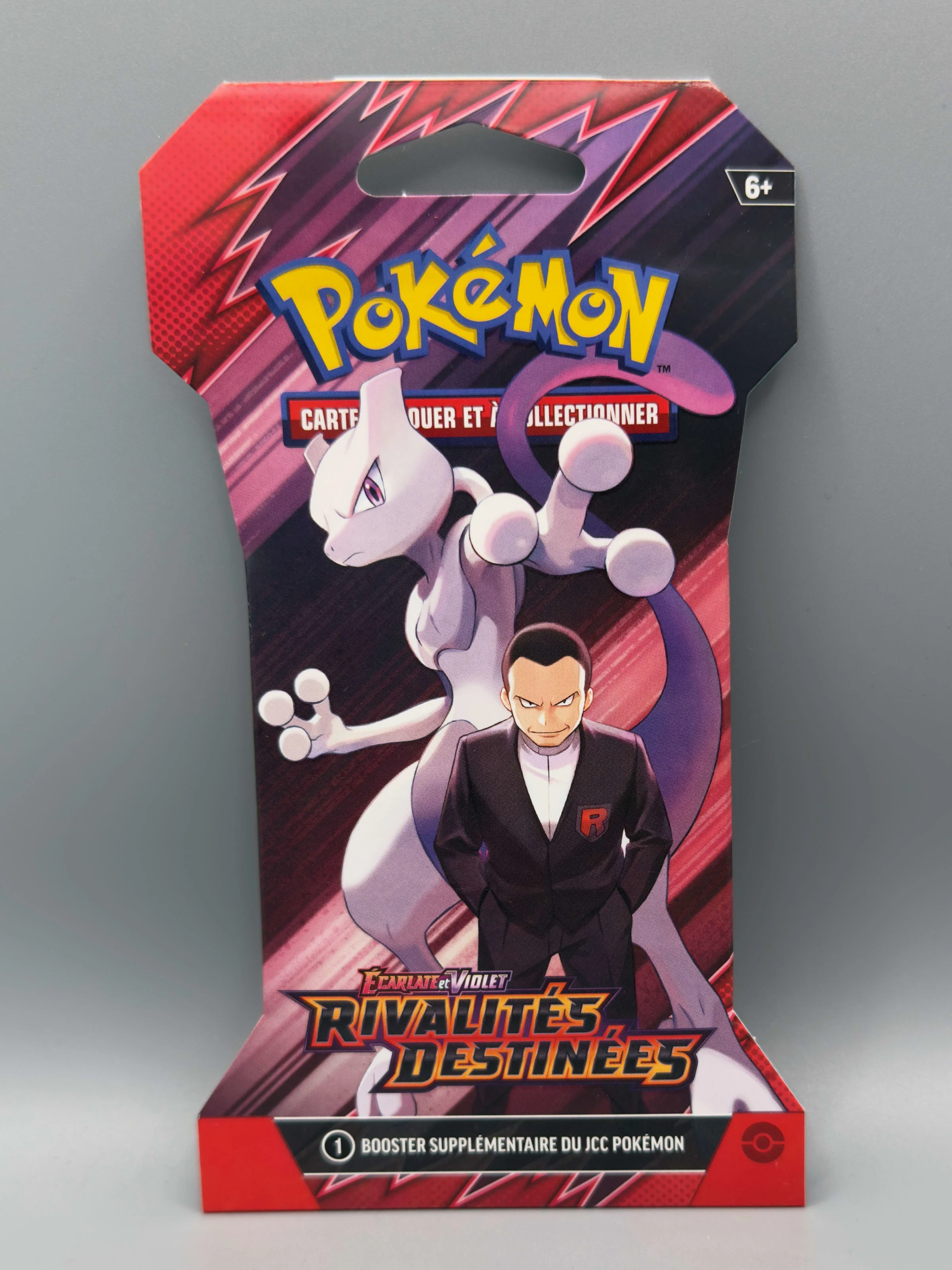 Booster blister Rivalités Destinées, illustration de Giovanni & Mewtwo