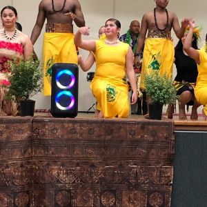 Samoan dance (photo taken Fiafia night).