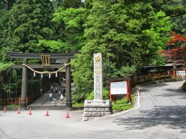 日光二荒山神社本社 車椅子で行く神社仏閣 パワースポットの旅