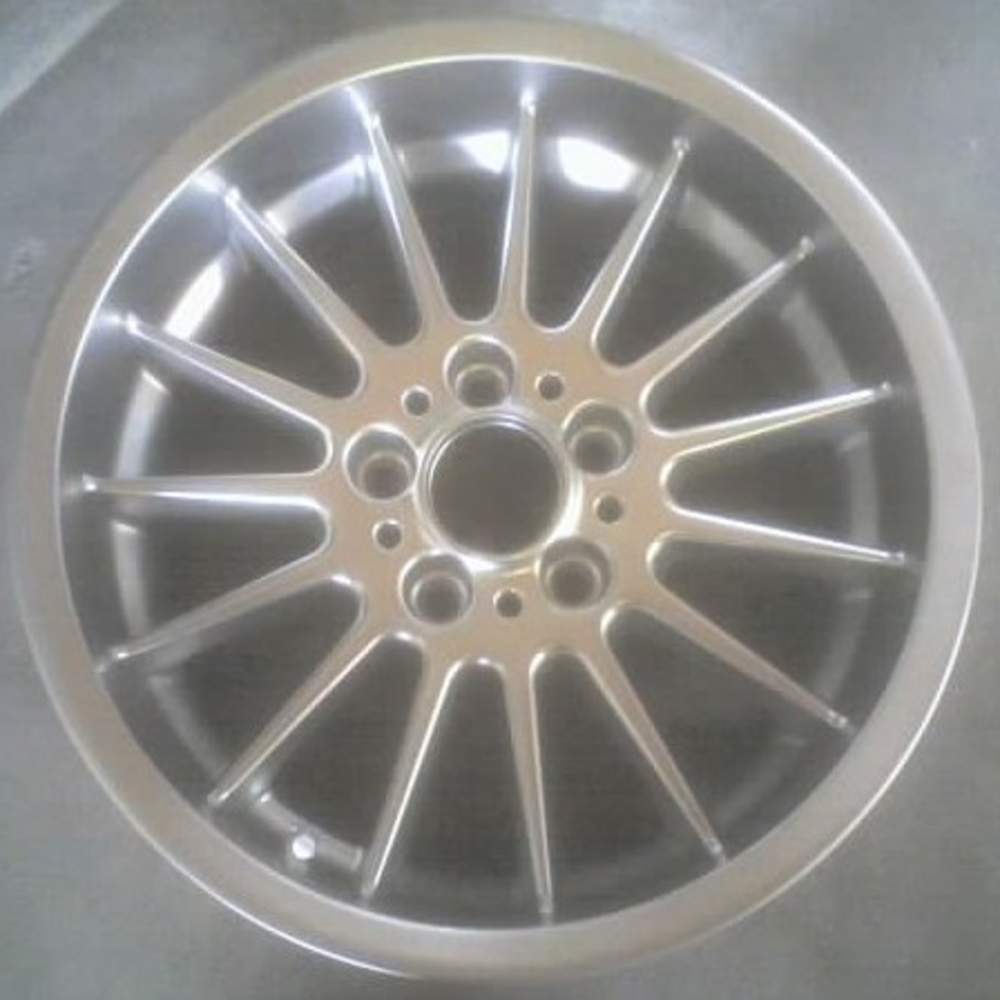 BMW 525i 2001-2003 18″ OEM Wheel