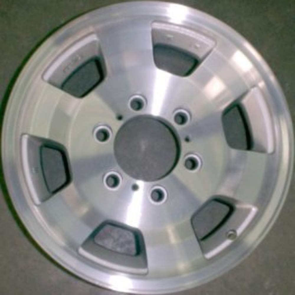 Isuzu Trooper 1986-1989 15″ OEM Wheel Machined