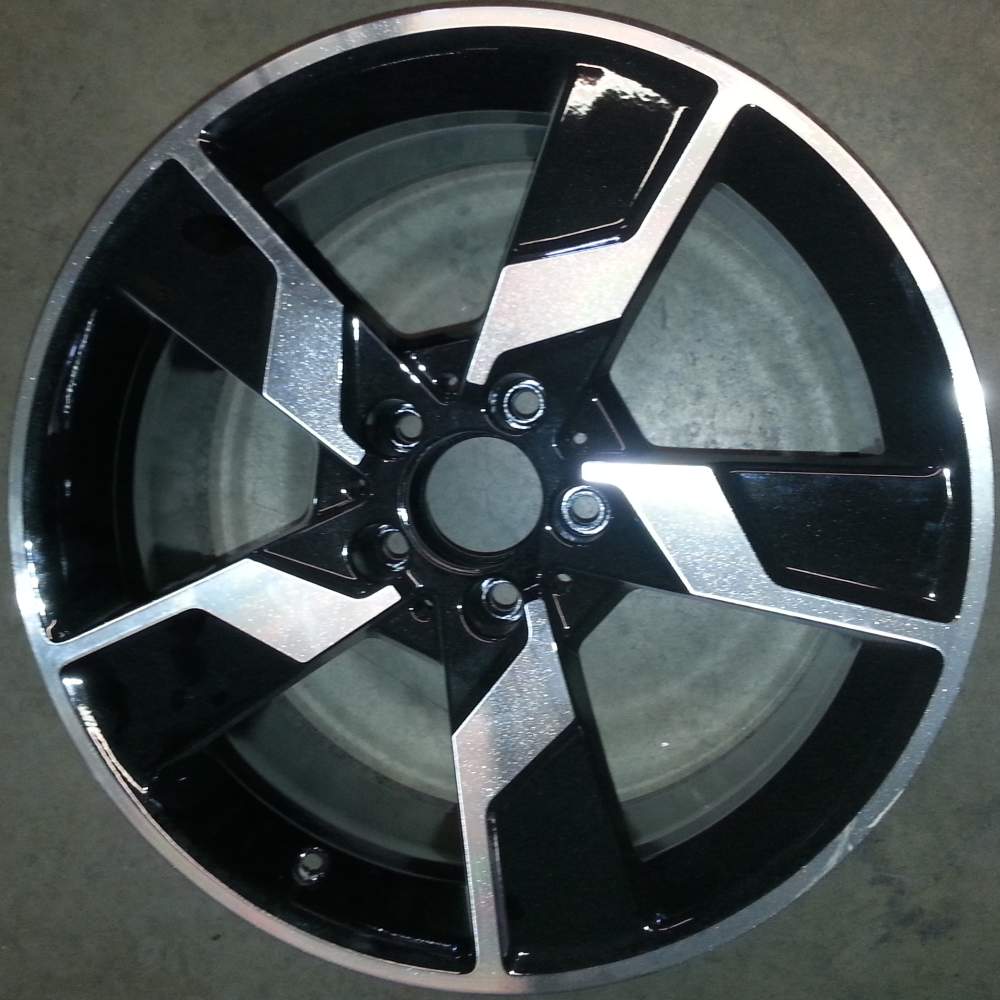 Mercedes-Benz E Class 2014 18″ OEM Wheel Machined