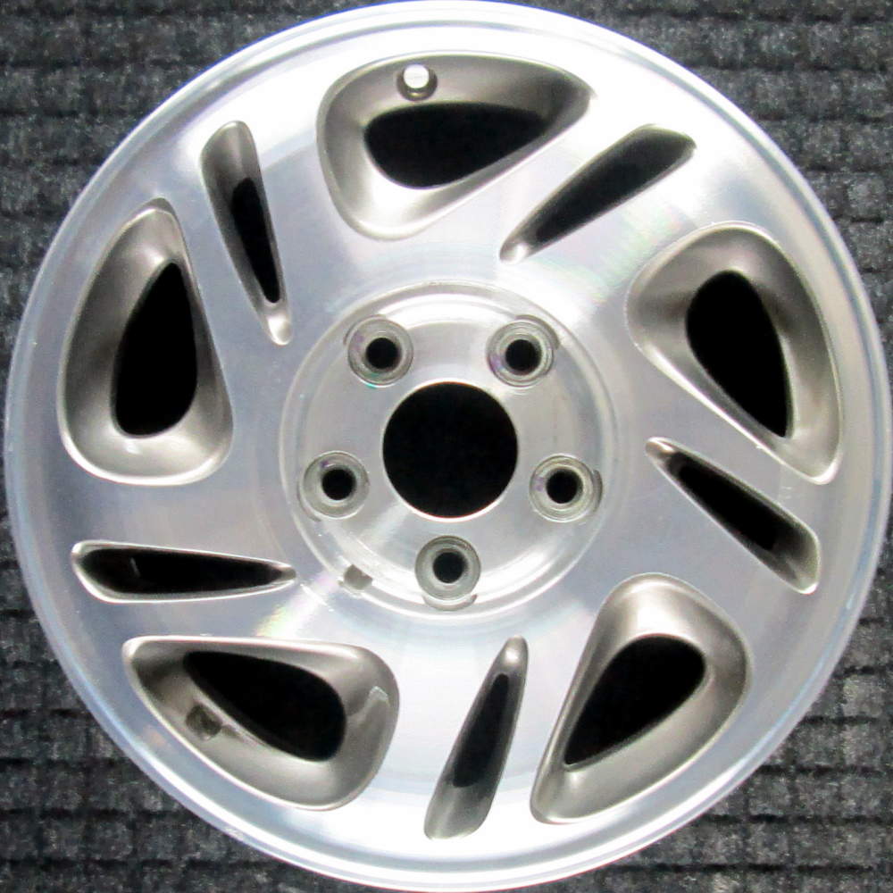 Nissan Quest 1996-1998 15″ OEM Wheel Machined