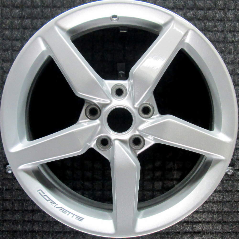 Chevrolet Corvette 2014-2015 18″ OEM Wheel