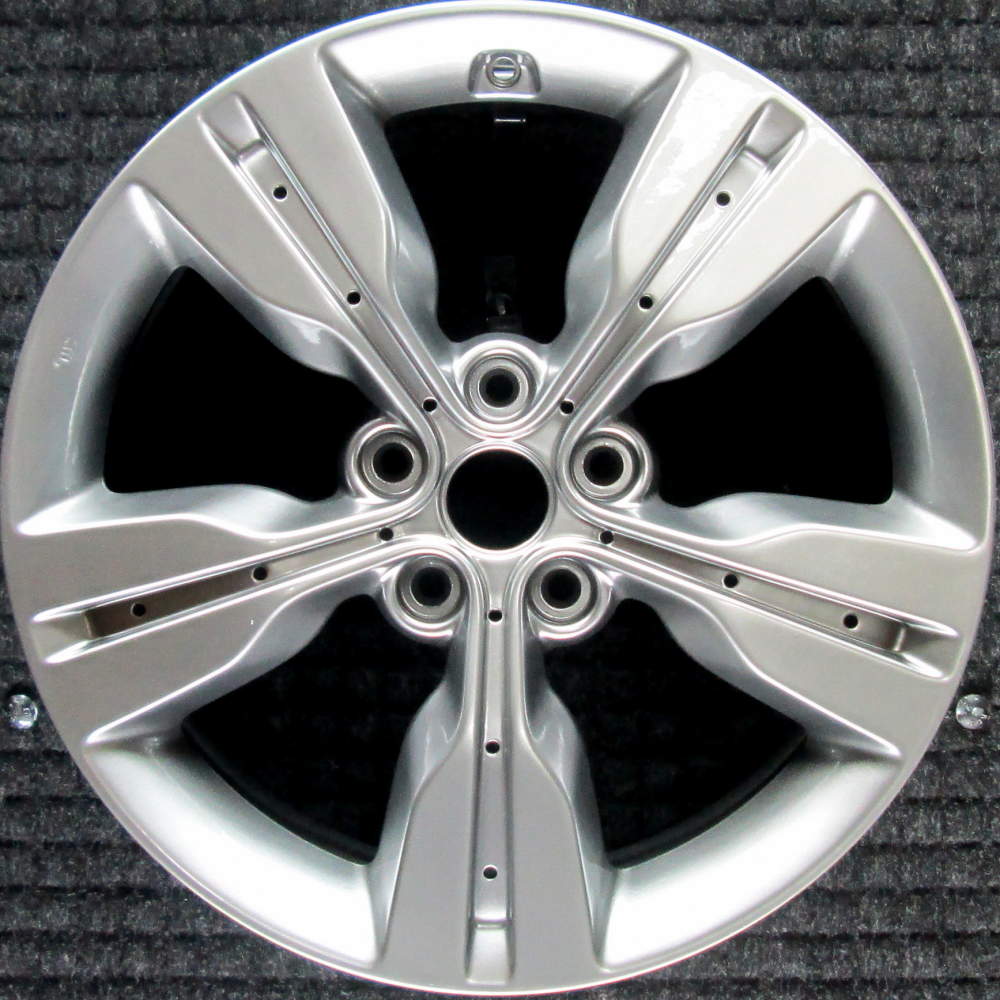 Hyundai Veloster 2012-2015 18″ OEM Wheel Non TPMS