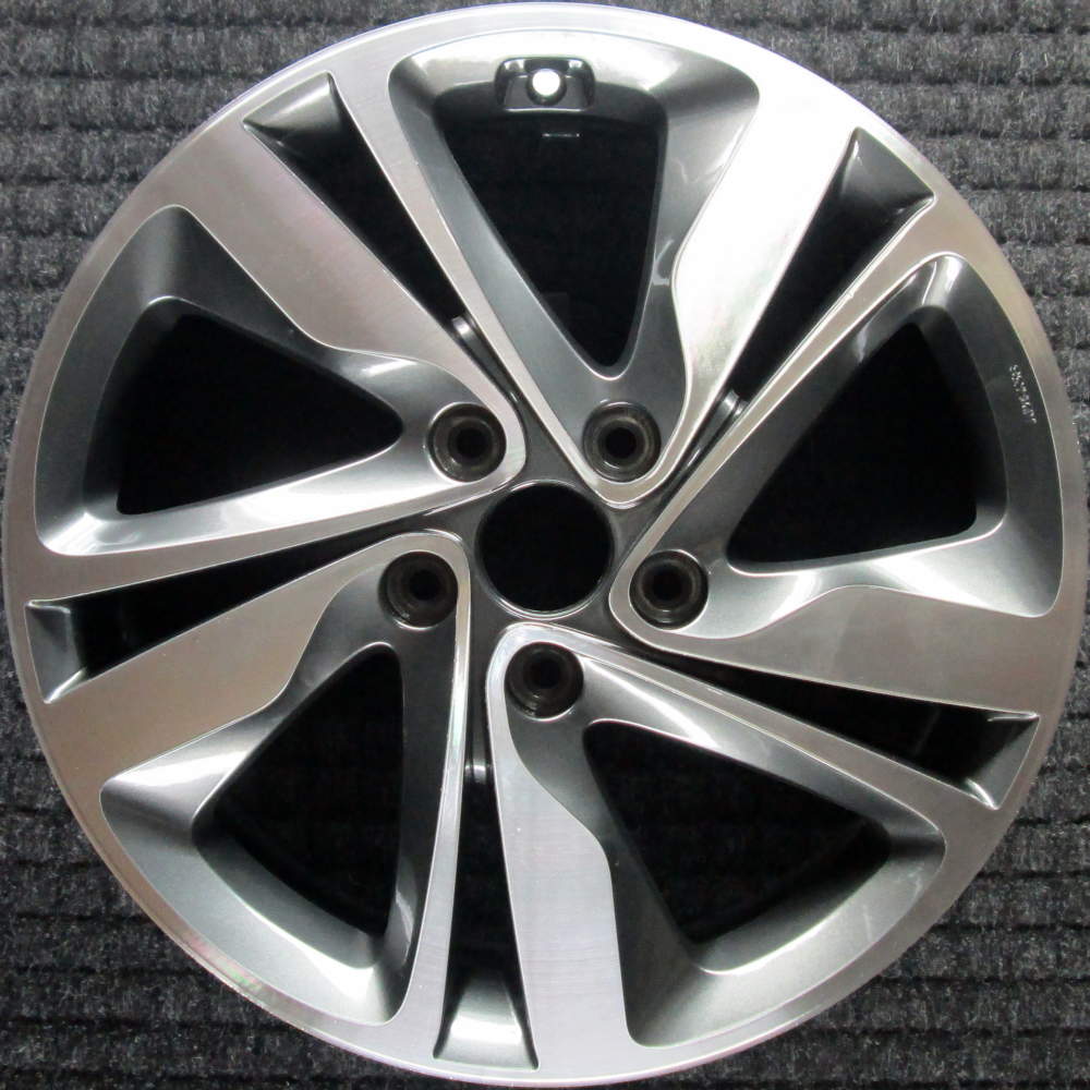 Hyundai Elantra 2014-2016 17" OEM Wheel Machined