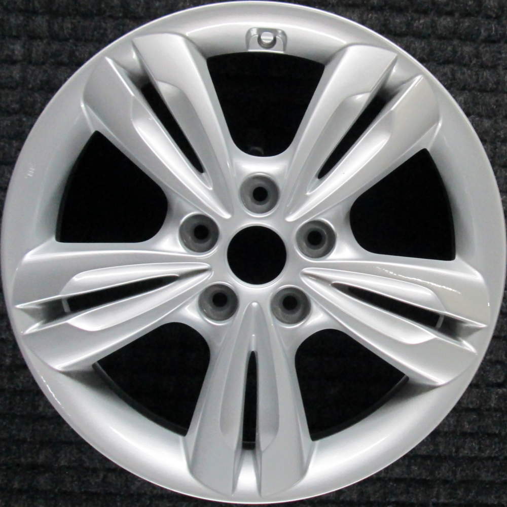 Hyundai Tucson 2010-2016 17″ OEM Wheel