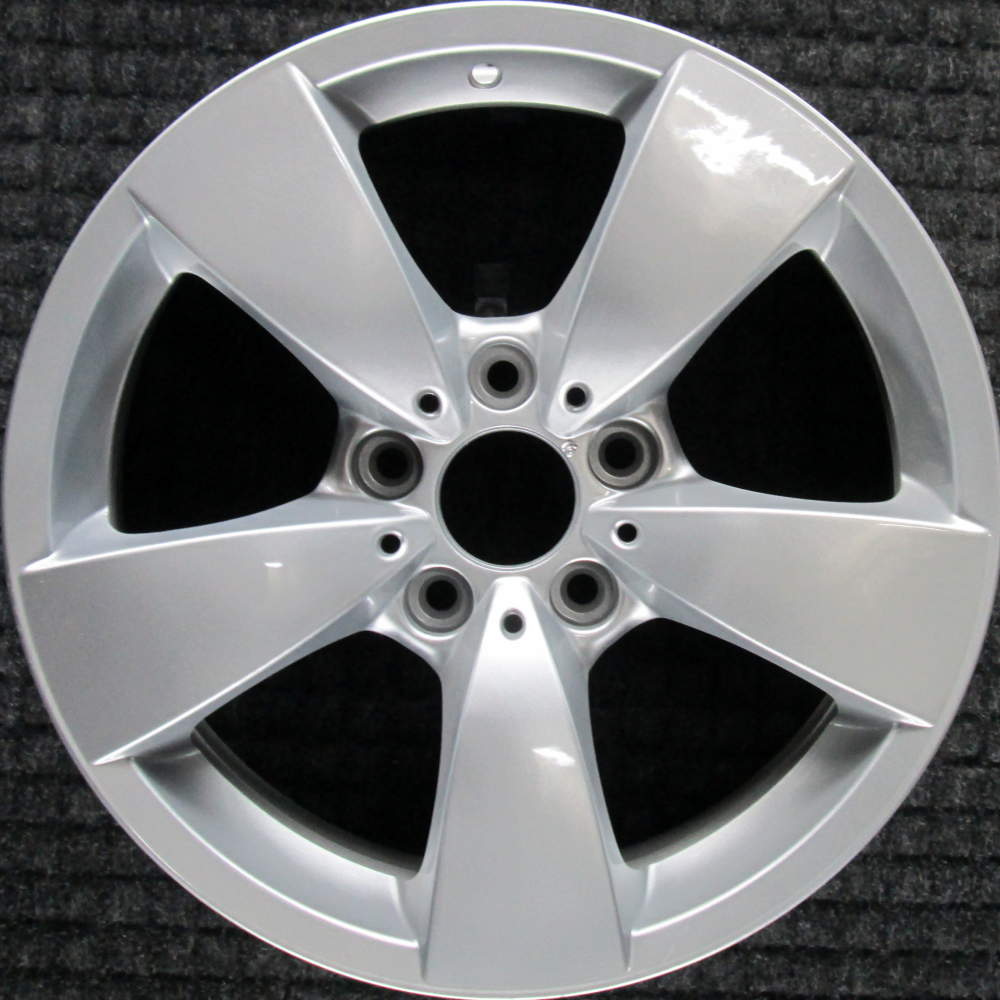 BMW 525i 2002-2007 17" OEM Wheel