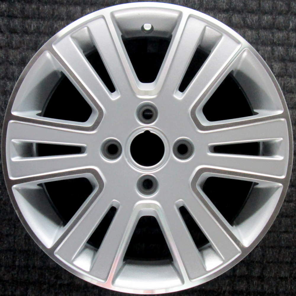Ford Focus 2008-2011 16″ OEM Wheel Machined