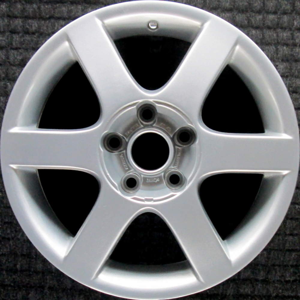 Volkswagen Passat 1998-2001 16″ OEM Wheel