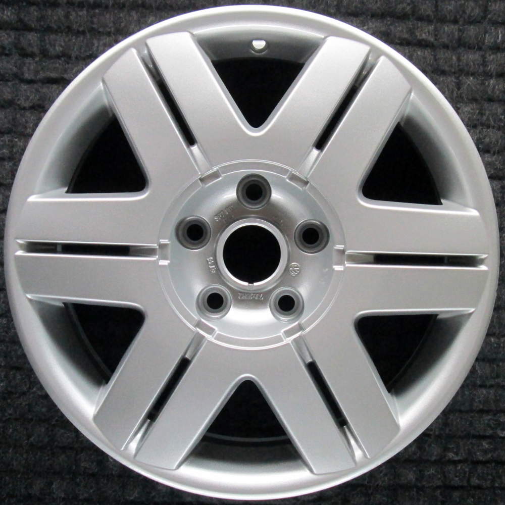 Volkswagen Passat 2001-2005 16″ OEM Wheel