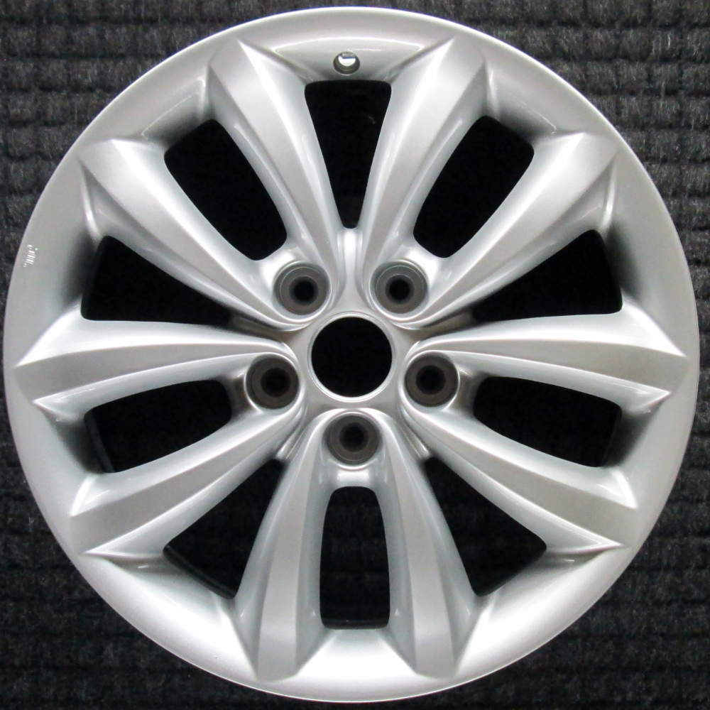 Hyundai Azera 2006-2010 17″ OEM Wheel