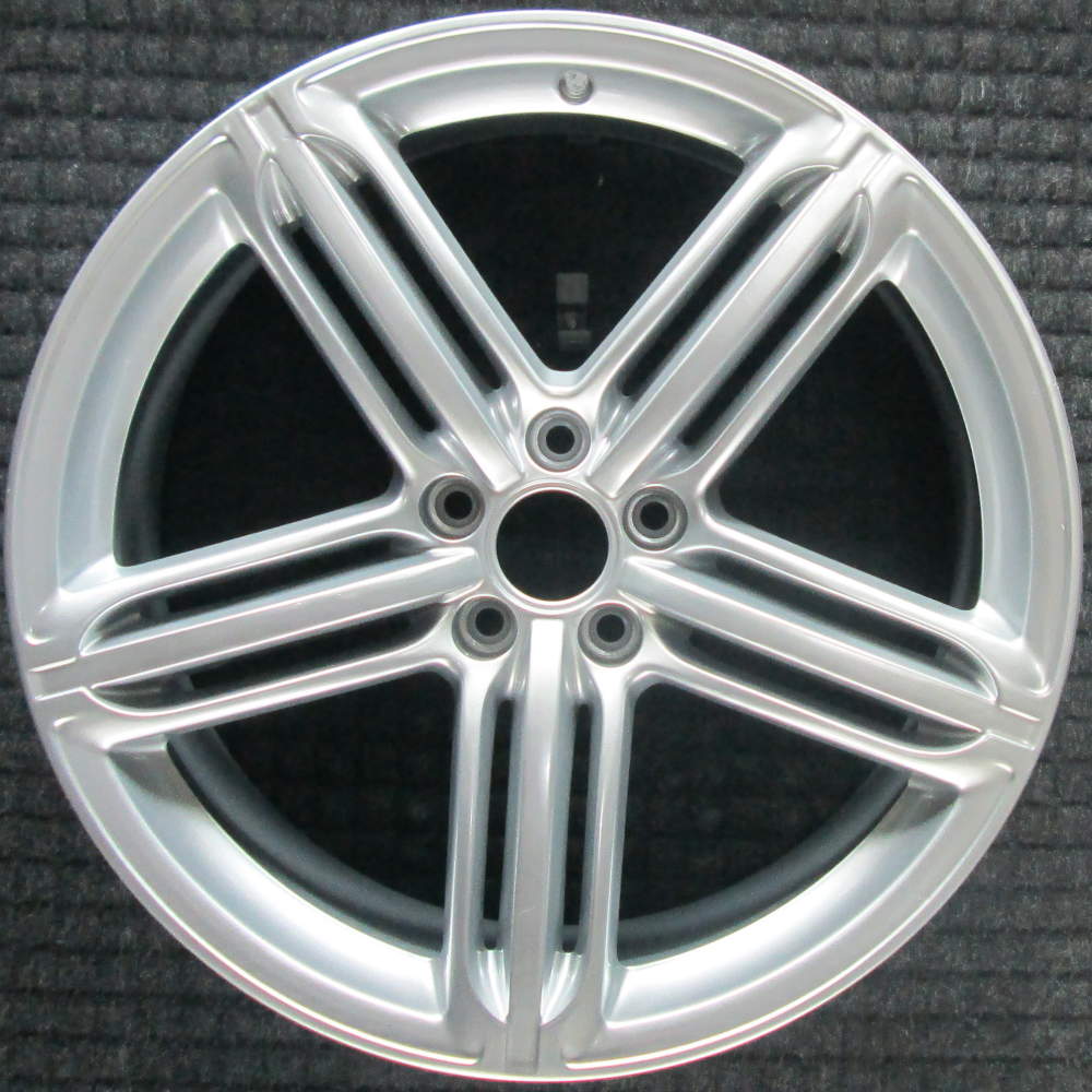 Audi Q5 2009-2017 20″ OEM Wheel Hyper Silver