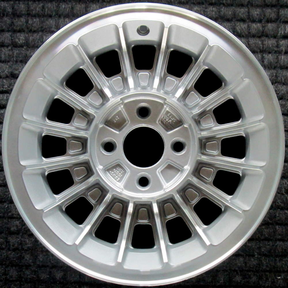 Ford Mustang 1987-1991 15″ OEM Wheel Machined