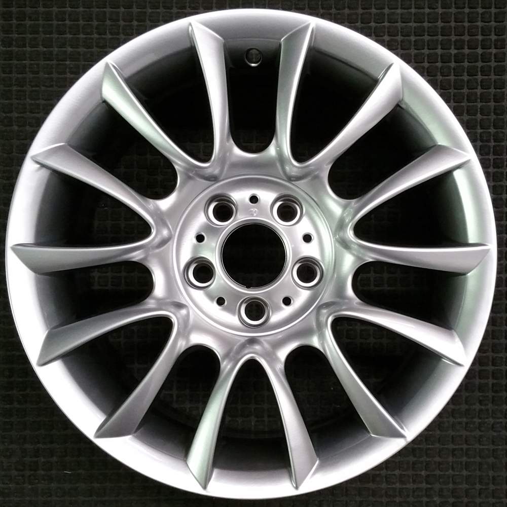 BMW 320i 2000-2005 18″ Front OEM Wheel