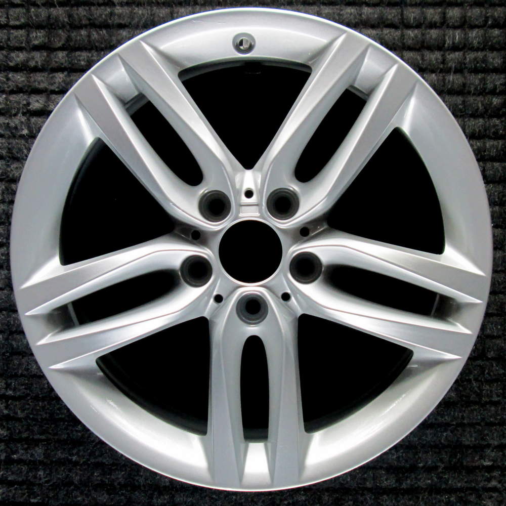 BMW M235i xDrive 2013-2021 18″ OEM Wheel