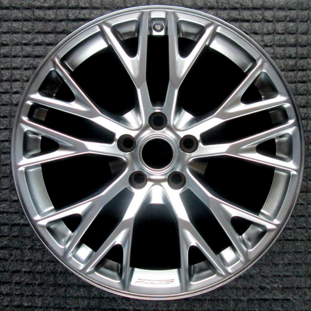 momo ヴェローチェレーシング