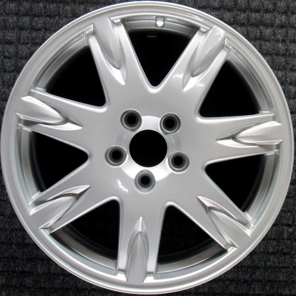 Volvo V70 2002-2007 17″ OEM Wheel Hyper Silver