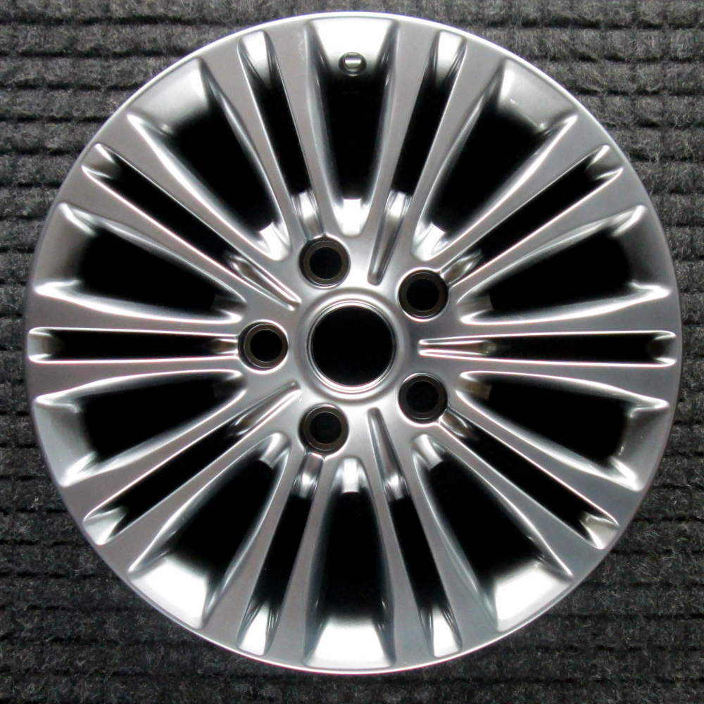 Chrysler Town and Country 2011-2013 17″ OEM Wheel Machined