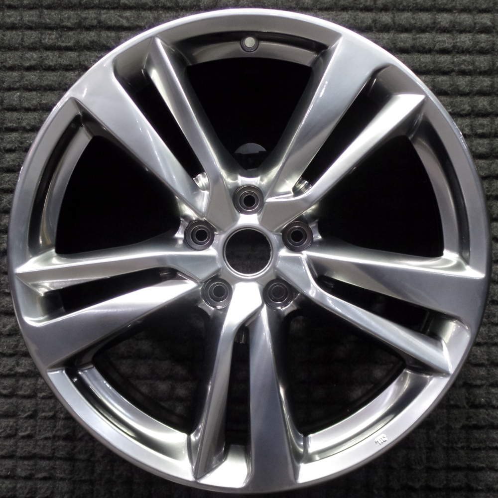 INFINITI Q50 2014-2017 17″ Take Off Wheel PVD Chrome Coat