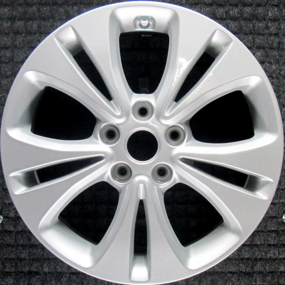 2014-2015 Kia Soul 17″ OEM Wheel Rim Non TPMS