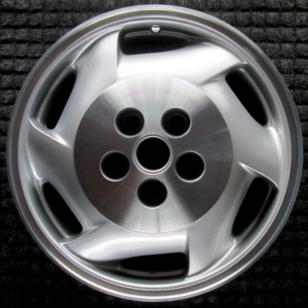 Chevrolet Monte Carlo 1995-2000 16″ OEM Wheel Machined