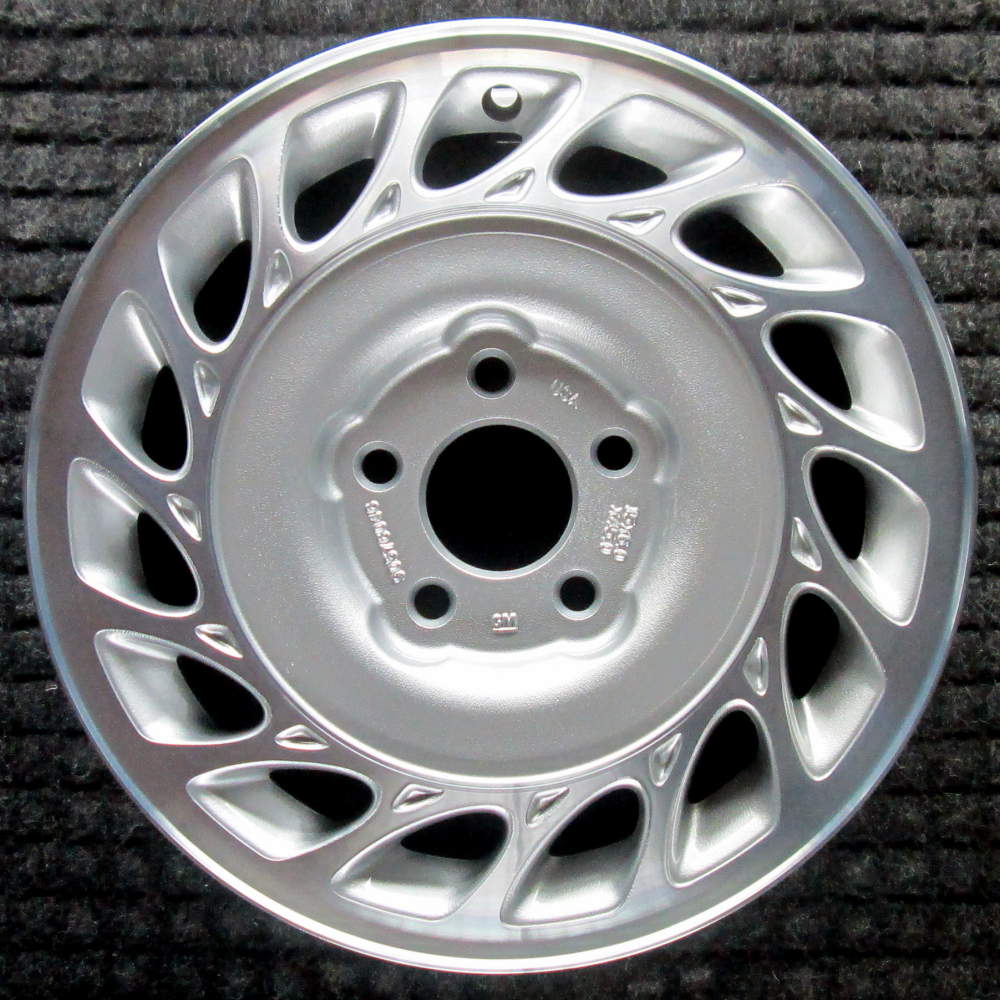 Saturn Saturn L Series 2000-2002 15″ OEM Wheel Machined