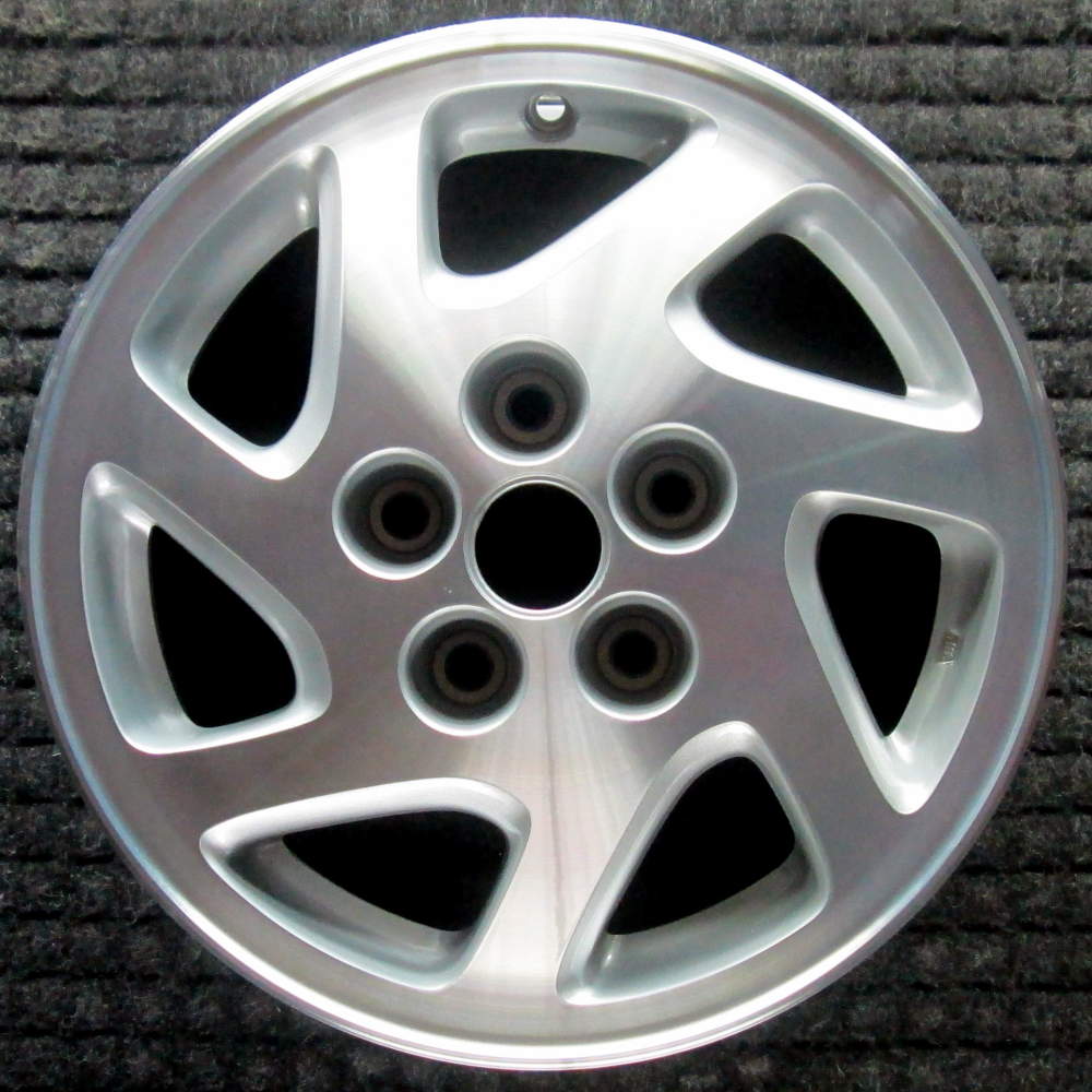 Nissan Maxima 1995-1999 15″ OEM Wheel