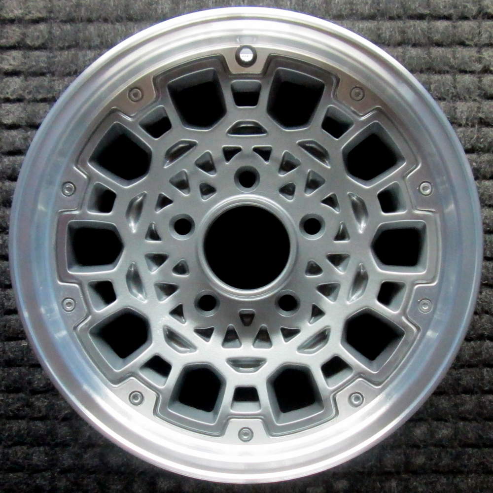 GMC Safari 1986-1992 15″ OEM Wheel Machined