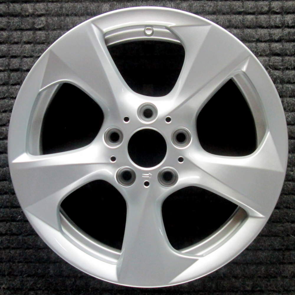 BMW 128i 2008-2013 17″ Left Side OEM Wheel