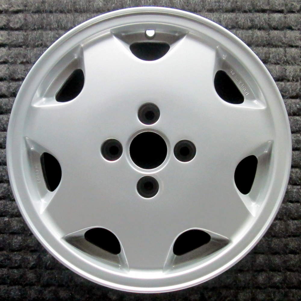 Volkswagen Cabriolet Convertibl 1988-1993 14″ OEM Wheel All Silver