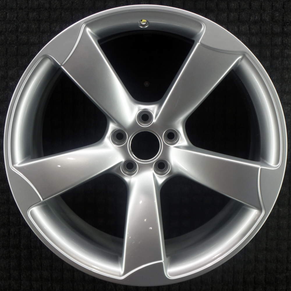 Audi RS5 2012-2015 20″ OEM Wheel Light Hyper