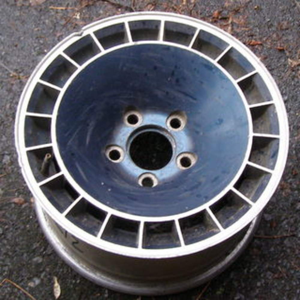 Pontiac Firebird 1978-1981 15″ Rear OEM Wheel Machined