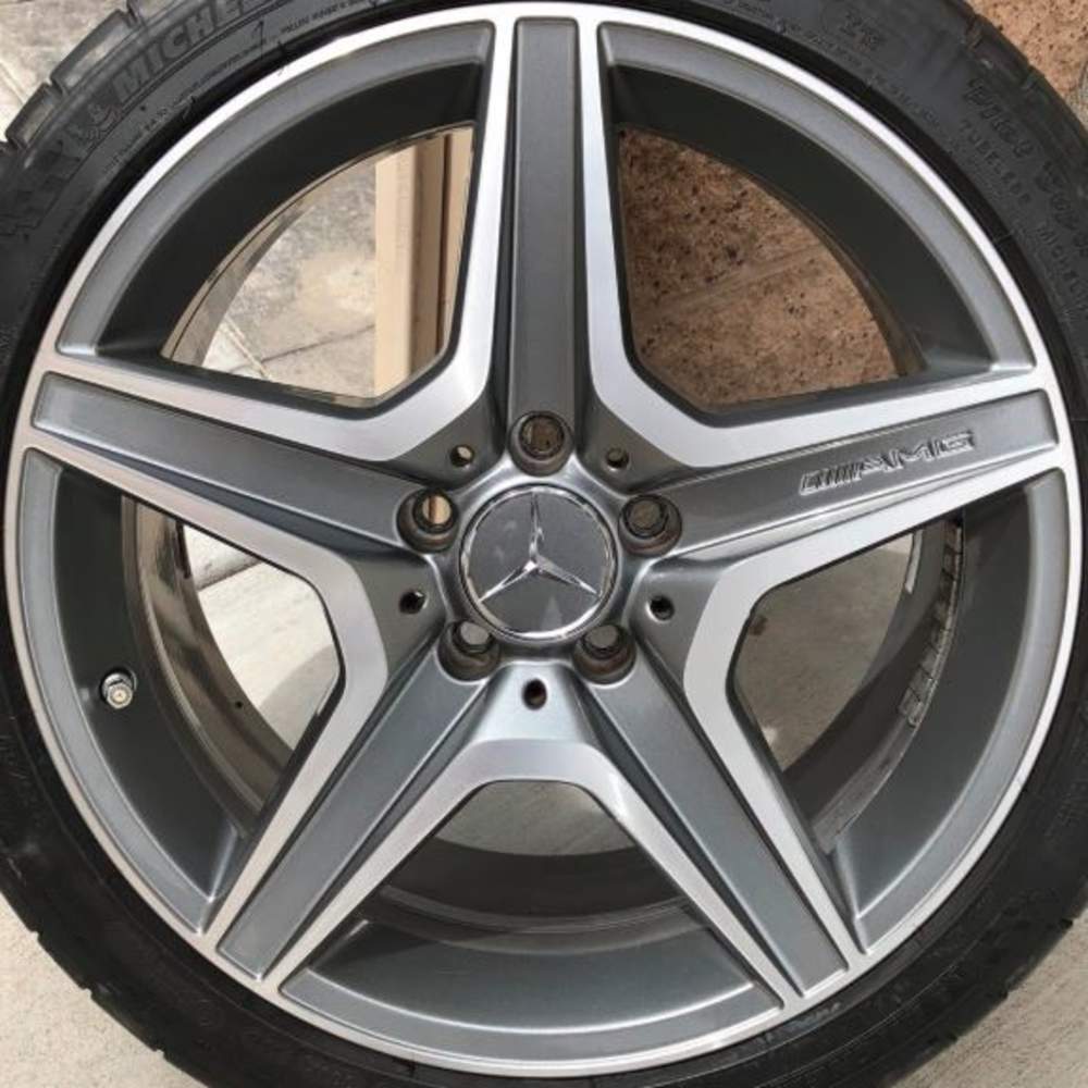 Mercedes-Benz C63 2009-2015 18″ Rear OEM Wheel Machined