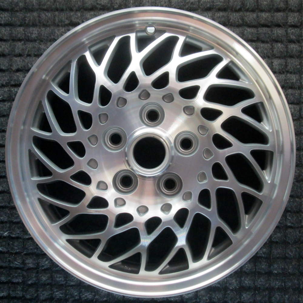 Pontiac Grand Prix 1997-2000 16″ OEM Wheel Machined